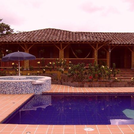 Villa Finca El Diamante Calarcá Exterior foto